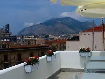 Frühstückspension Bed and Breakfast La Terrazza Su Palermo